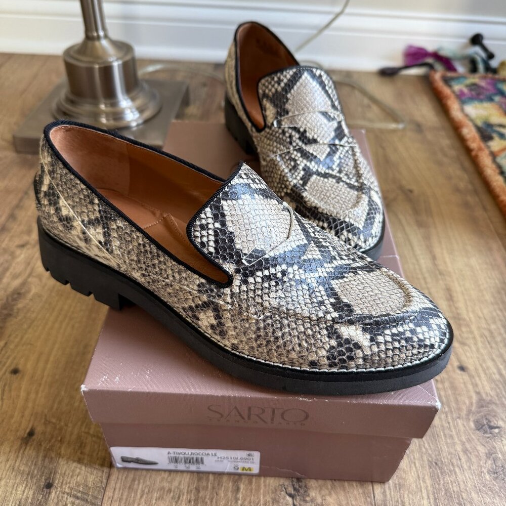 SARTO BY FRANCO SARTO Tivoli Snake-Print Leather Loafers size 9